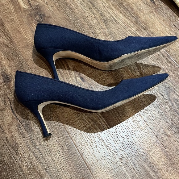 EUC Classic Manolo Blahnik  Navy Pumps Stiletto Heels - Picture 2 of 6